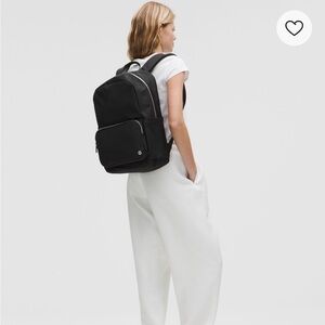 Lululemon Everywhere Backpack 22L Metal Hardware